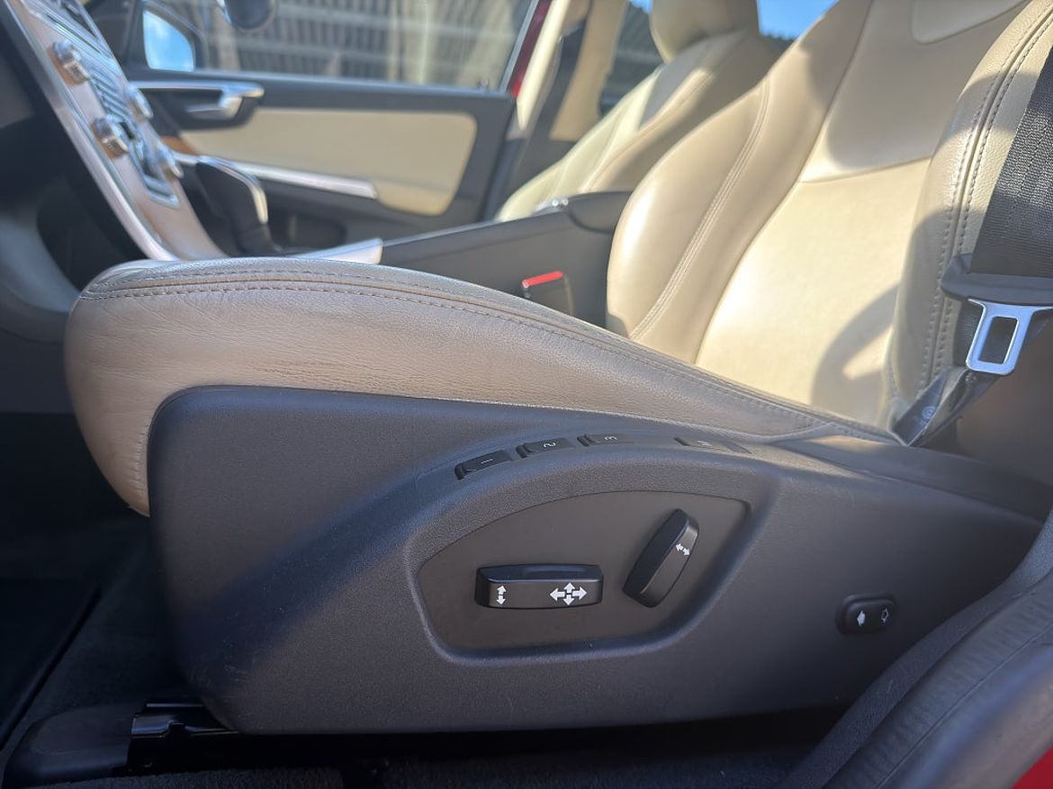 Volvo XC60, bild 15 av 17