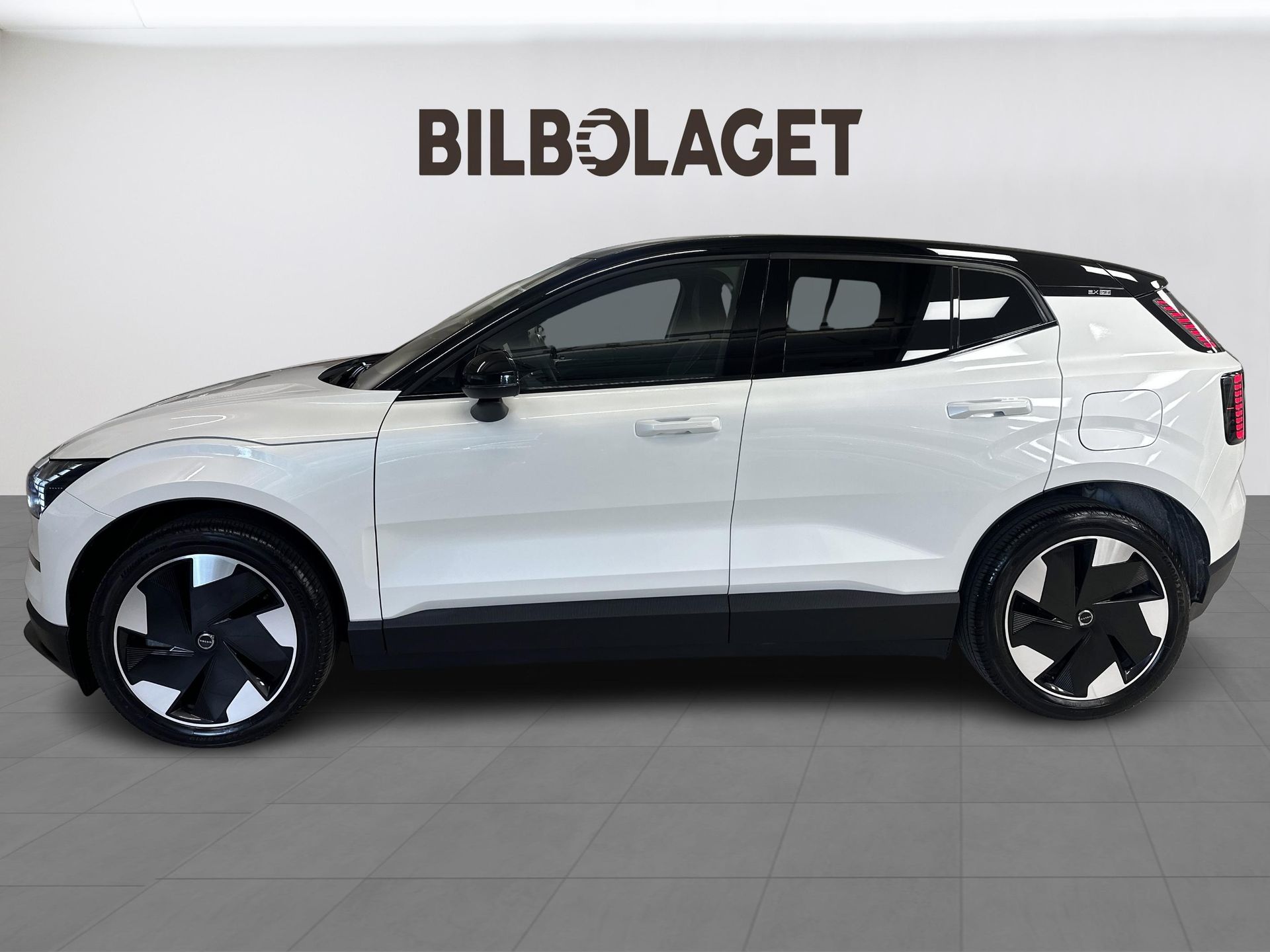 Volvo EX30 Twin Motor Performance Plus 2024, bild 2/10