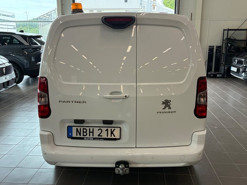 Bild 3 av Peugeot Partner Utökad Last Pro+ L2 1.5 BlueHDi 130 EAT Euro 6 Värmare/Kamera