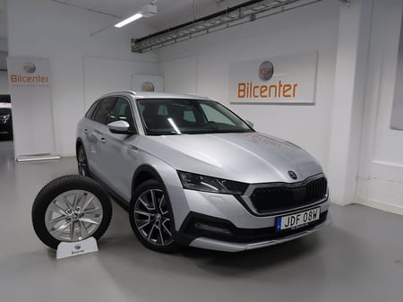 Škoda Octavia Scout Skoda 2.0 TDI 4x4 V-Däck ingår Cockpit-Drag-Kamera-Värmare-Ca