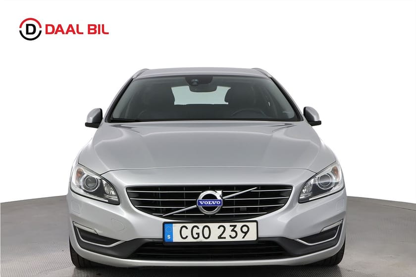 Bild 2 av Volvo V60 D4 181HK SUMMUM VÄRMARE NAVI EL-STOL P-SENSORER