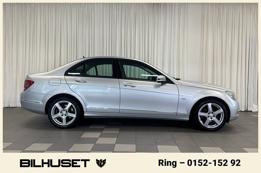 Bild 2 av Mercedes-Benz C 200 Kompressor Avantgarde Sensorer Bluetooth