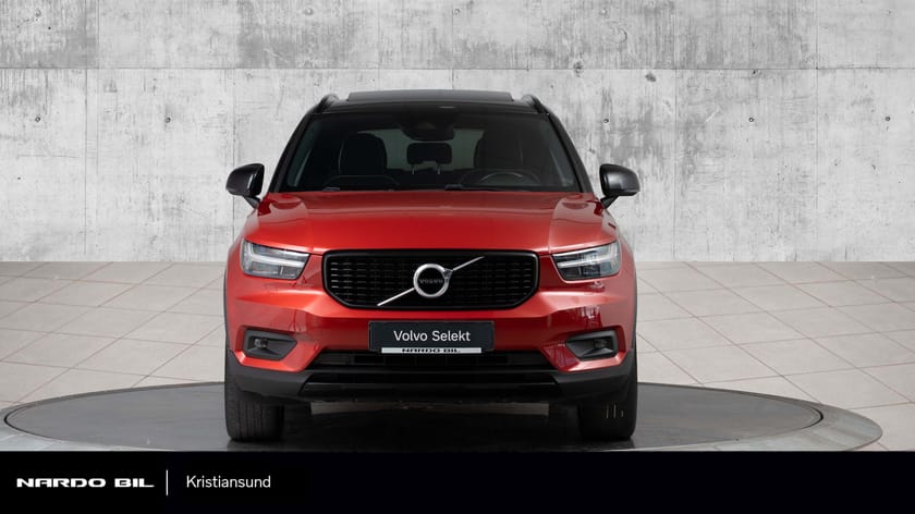 Bilde 3 av Volvo XC40 T5 FWD | R-design | Panorama | Krok | Carplay