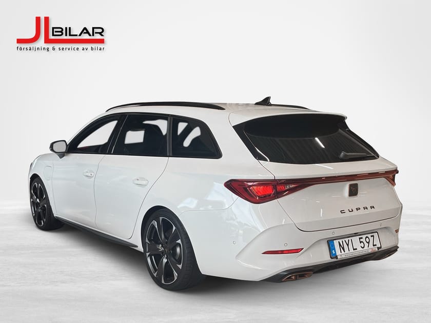 Bild 2 av CUPRA Leon Sportstourer e-Hybrid VZ 245hk