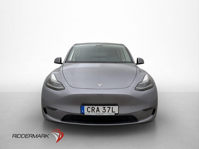 Bild 3 av Tesla Model Y Long Range AWD Pano Värmepump Kamera Drag MOMS