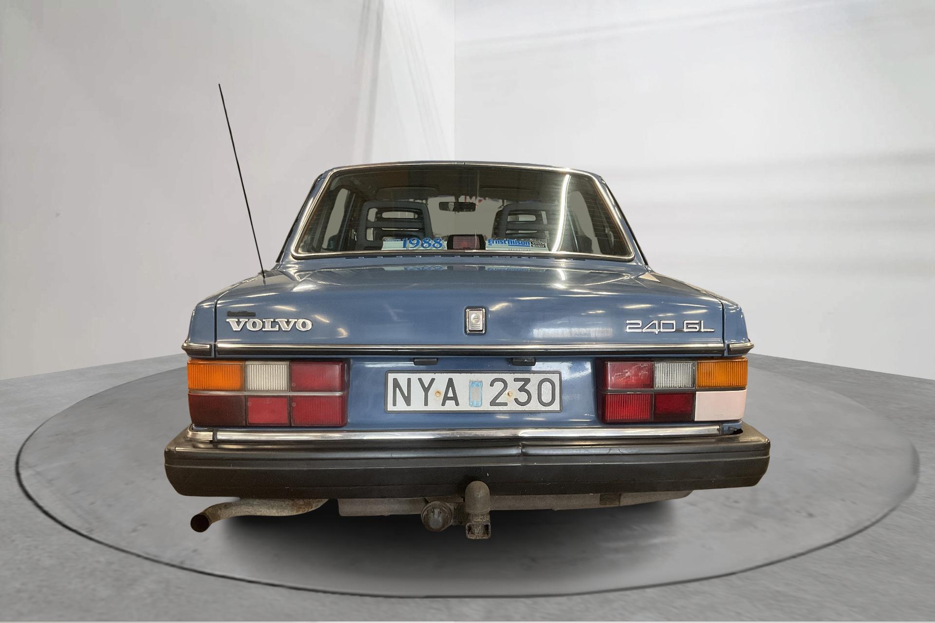 Volvo 240 2.3 1988, bild 6/15