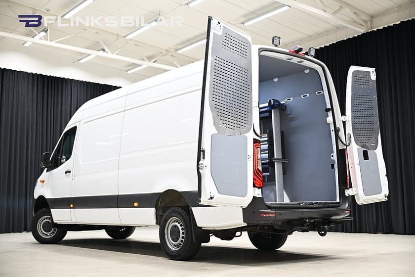 Bild 4 av Mercedes-Benz Sprinter 319 CDI 4x4 Skåpbil 190HK Maxi|Servicebil|SeUtr!