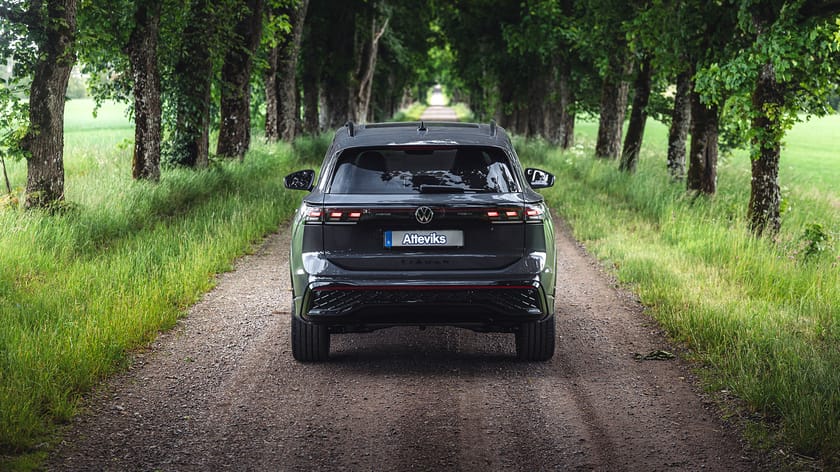 Bild 2 av Volkswagen Tiguan eHybrid 272hk R-Line DSG Edition