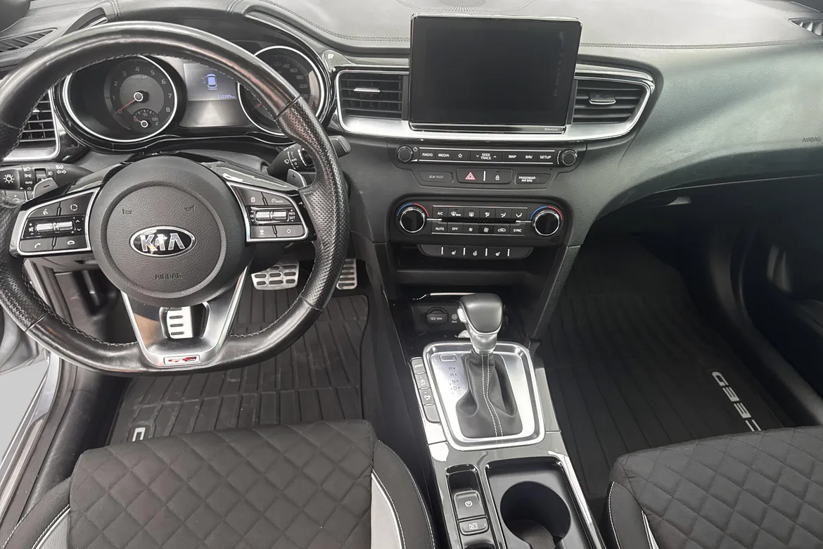 picture of a car