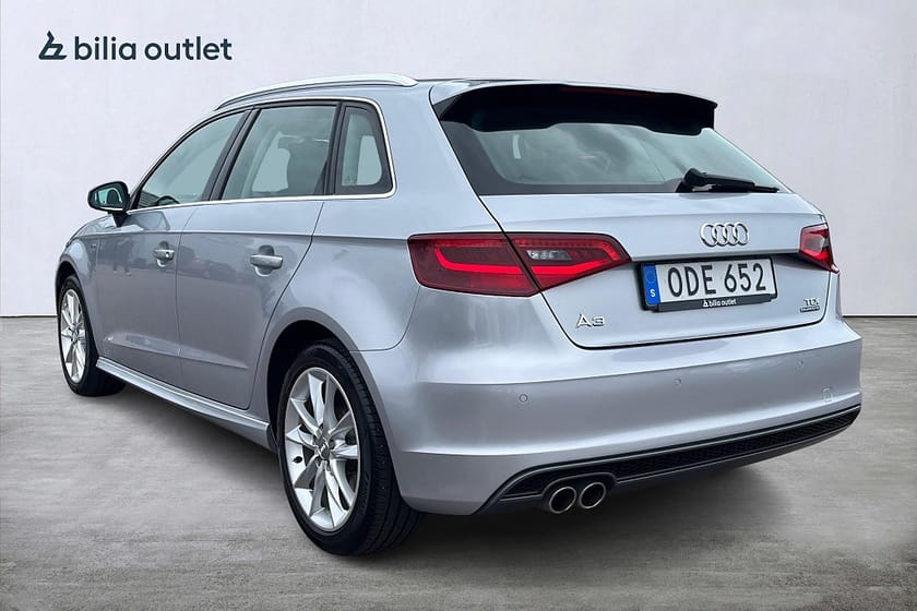 Bild 4 av Audi A3 Sportback 1.6 TDI Quattro S Line 110hk / PDC Bluetooth