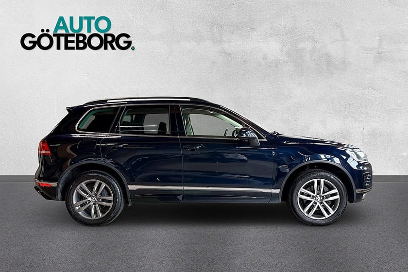 Bild 2 av Volkswagen Touareg 3.0 V6 TDI DPF BMT 4Motion R-Line B-Kamera  2-ägare