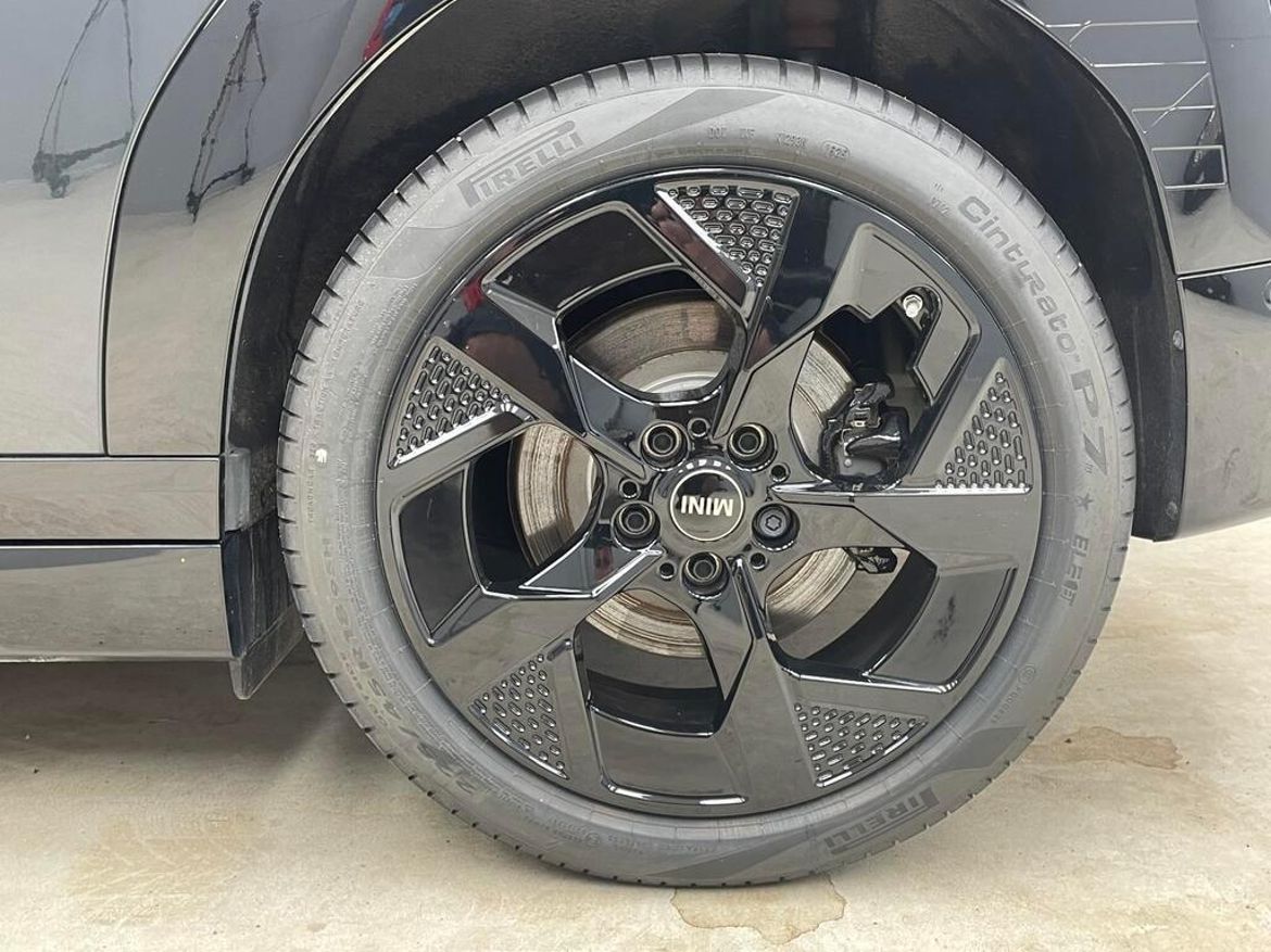 MINI Aceman E, 184hp, 2025