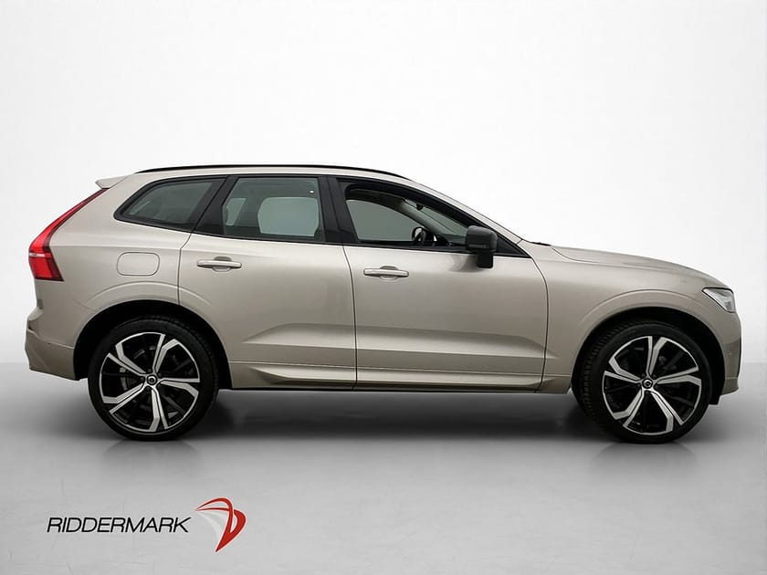 Bild 5 av Volvo XC60 T6 AWD 350 Ultimate Dark Pano 360° H/K Värm Drag