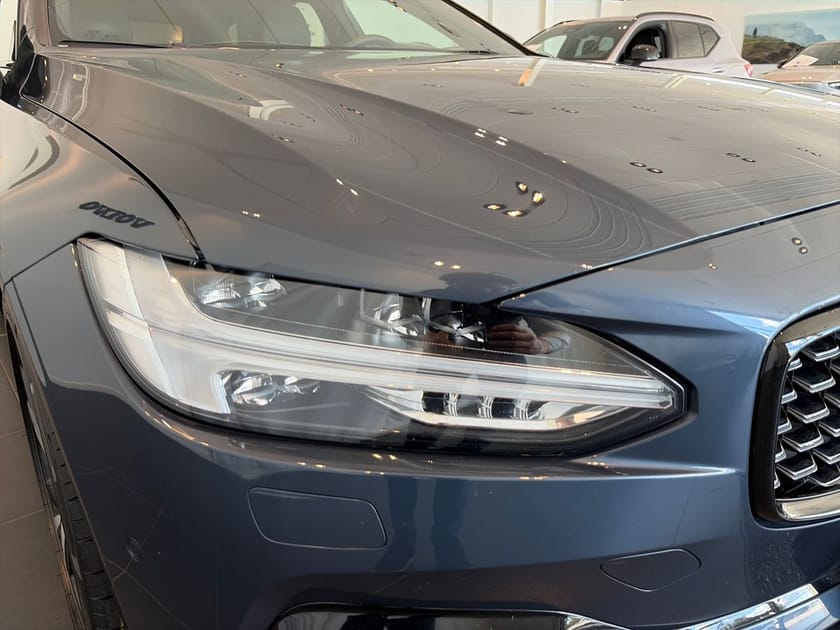 Bild 5 av Volvo V90 Recharge T8 R-Design, Dragkrok, Parkeringskamera 360,  Head Up Display, Loungepaket, Klimatpaket, Panorama
