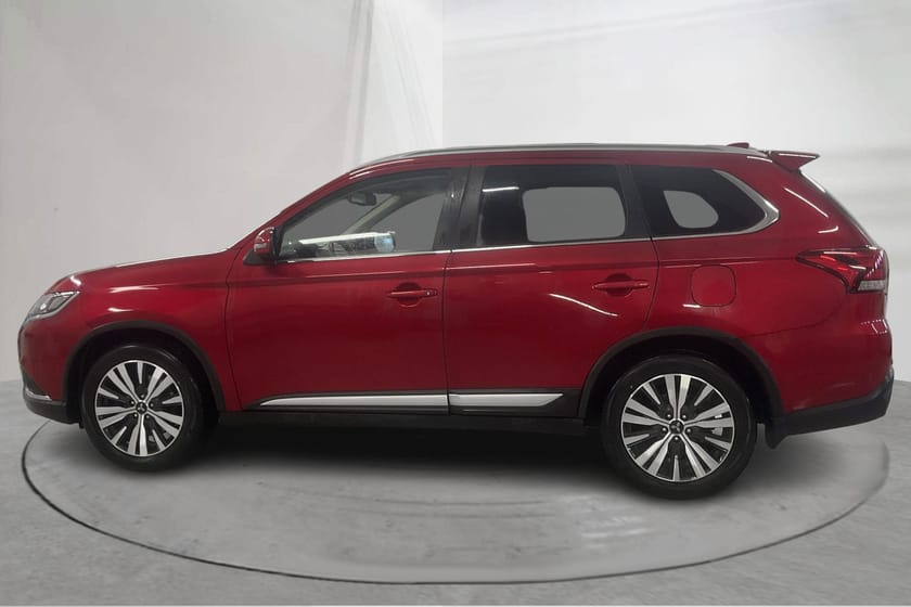 Bild 2 av Mitsubishi Outlander 2.0 4WD 150hk Business Läder 360°-kamera