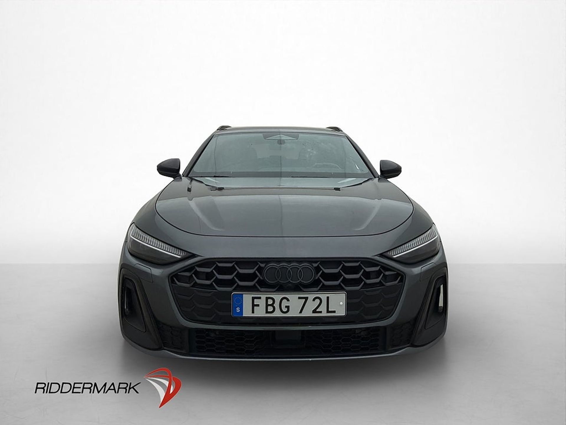Audi A5 2.0 TFSI e-hybrid S line 2025, bild 2/10
