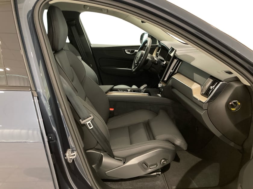 Bild 5 av Volvo XC60 T6 Plus Dark Nordic Edition