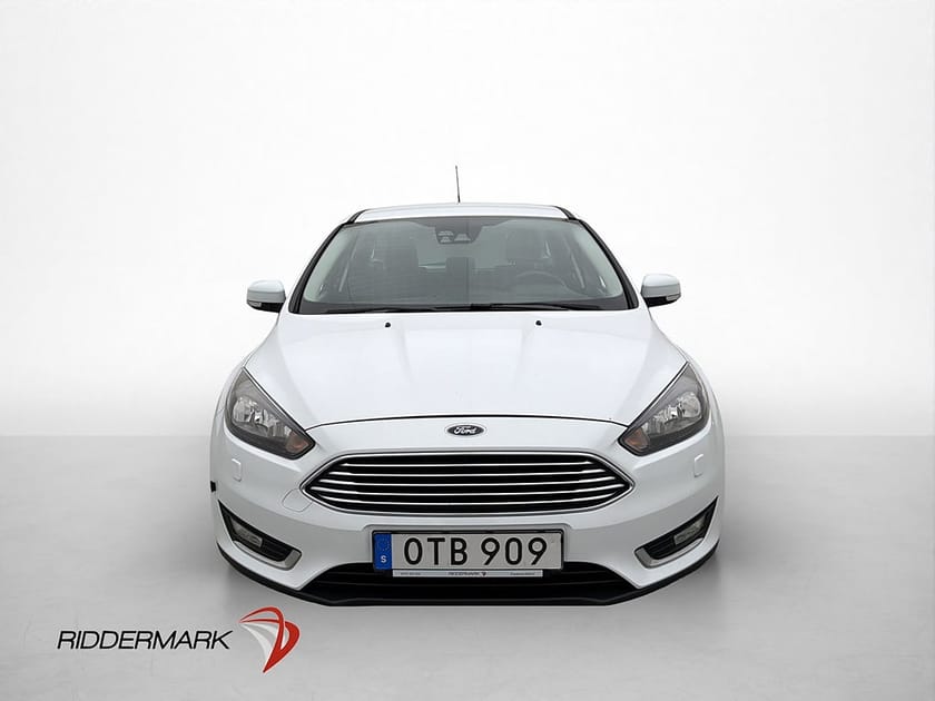 Bild 2 av Ford Focus Kombi 1.0 EcoBoost 100hk Titanium Drag P-sensor