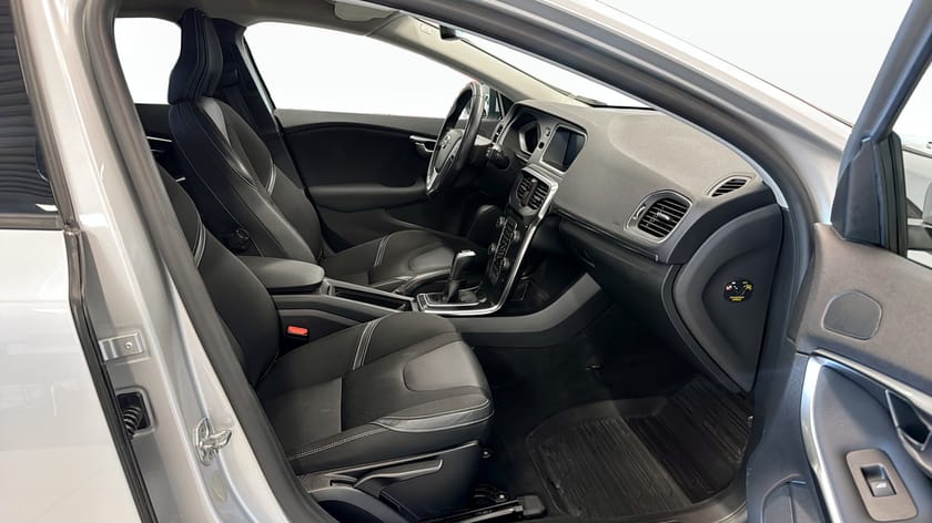 Bild 3 av Volvo V40 Momentum
