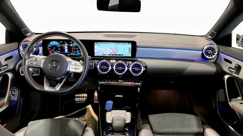 Bild 4 av Mercedes-Benz CLA 250 e COUPÉ / AMG / Pano / Burmester