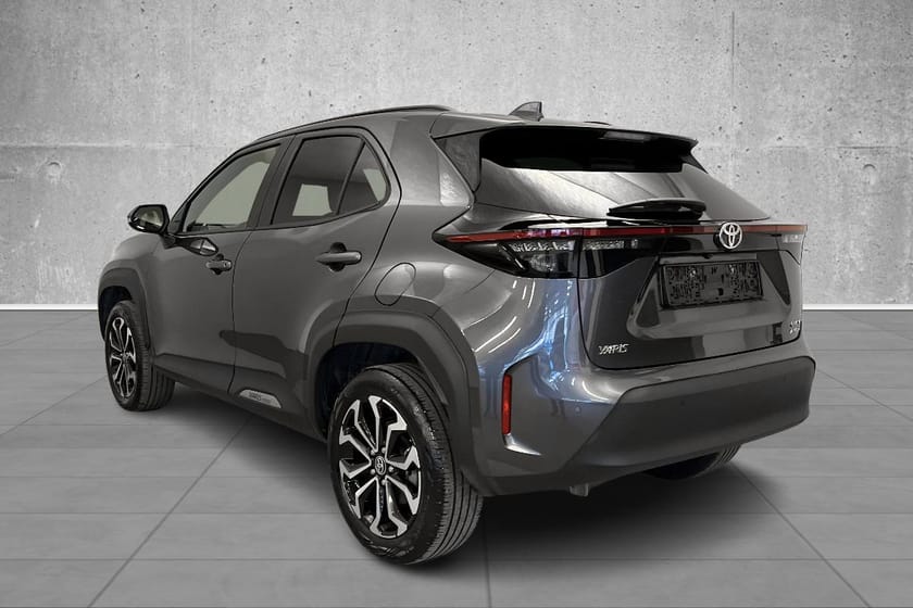 Bilde 3 av Toyota Yaris Cross Hybrid 115 AWD-i 1.5 Active Tech/4x4/automat/KAMPANJEPRIS!/