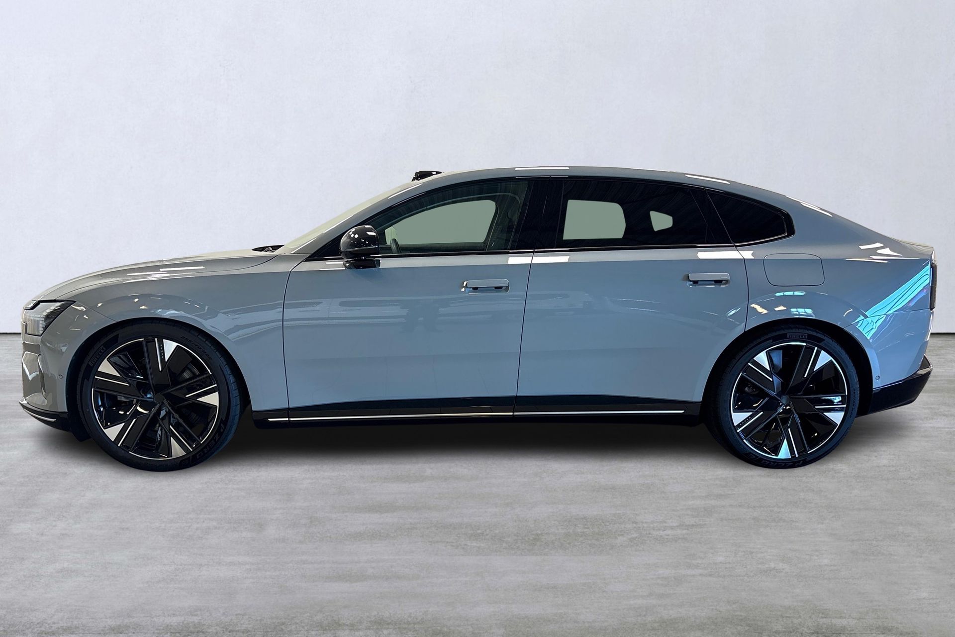Volvo ES90 Ultra 2026, bild 2/10