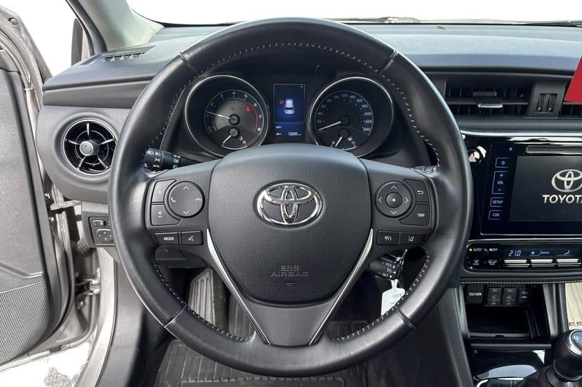 Bilde 4 av Toyota Auris Active I Velhodt I En eier