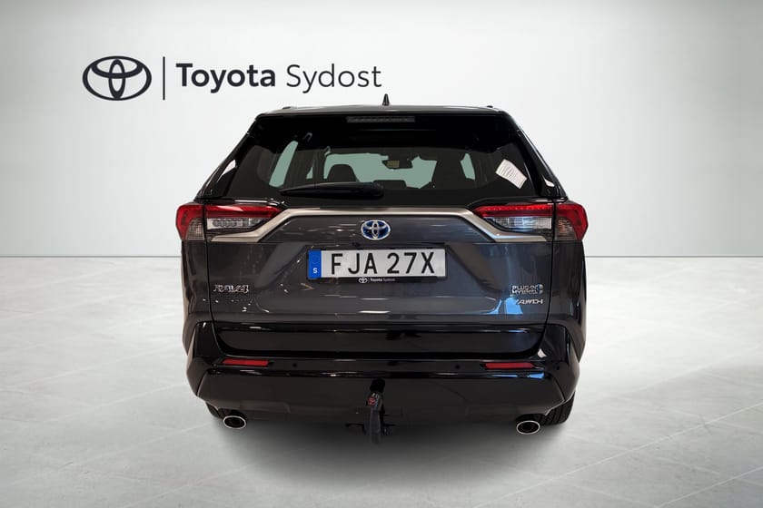 Bild 4 av Toyota RAV4 Plug-in Hybrid 2,5 Laddhybrid AWD-i Active Automat Drag Backkamera Rattvärme   Adaptiv farthållare mm.