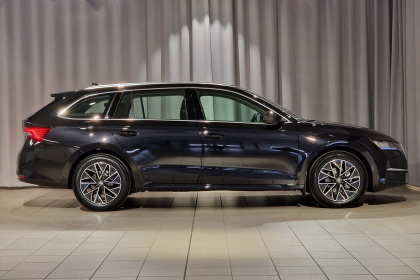 Bild 4 av Škoda Octavia Kombi COMBI SELECTION 1,5 TSI M-HEV 116 HK 7 VXL