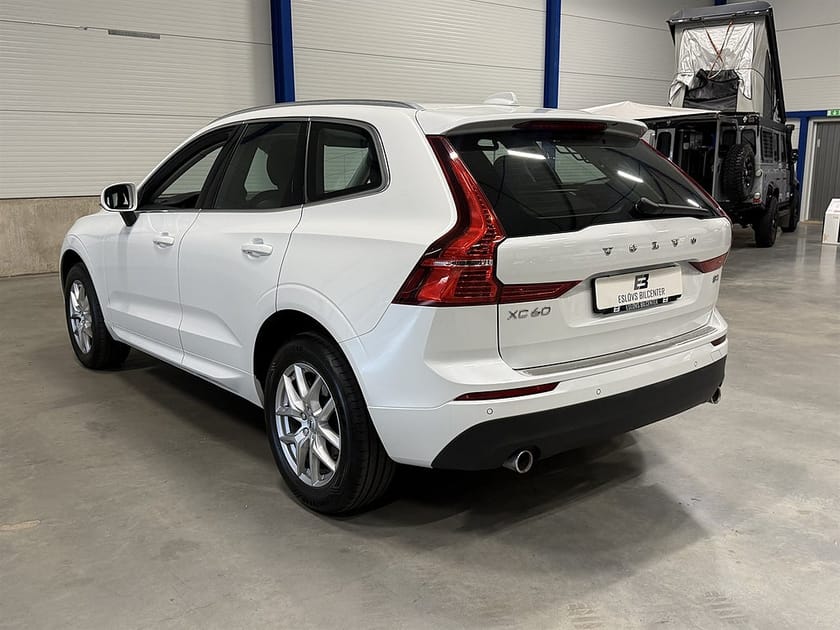 Bild 5 av Volvo XC60 B4 197 HK Momentum Advanced / Drag /
