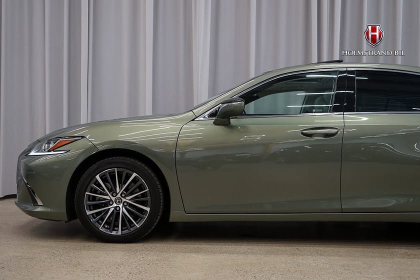 Bild 5 av Lexus ES 300h Limited Edition Taklucka Kamera Rattvärme Skinn