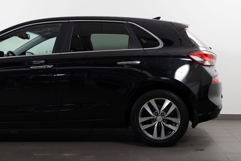 Bild 5 av Hyundai i30 1.6 CRDi 136hk Backkamera/Nav/Carplay/Blindspot