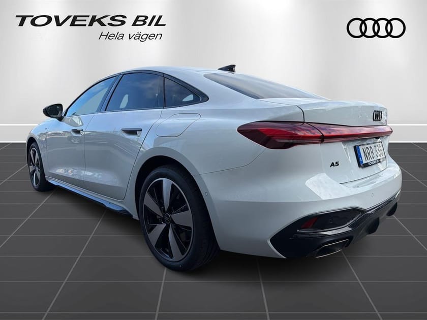 Bild 4 av Audi A5 Sedan e-hybrid quattro S line / Bang&Olufsen / Privatleasing