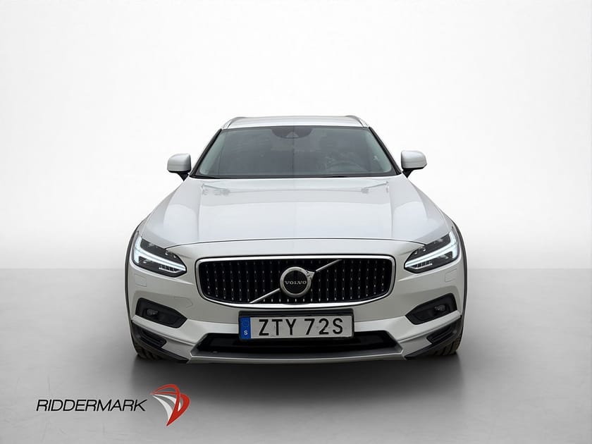 Bild 2 av Volvo V90 Cross Country B4 AWD Advanced H/K VOC Kamera Drag