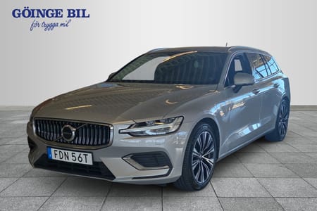 Volvo V60 Recharge T6 Core Edition Drag/ Navi/ Kamera/ Tonade rutor/ Dynamiska LED