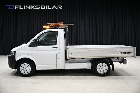 Volkswagen Transporter Chassi Cab DSG 140HK Flak|Dragkrok|Flobyflak|3-Sits|NyKamrem|Moms