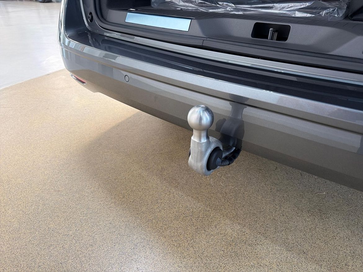 Volkswagen Volkswagen Multivan eHybrid 4M — bild 25