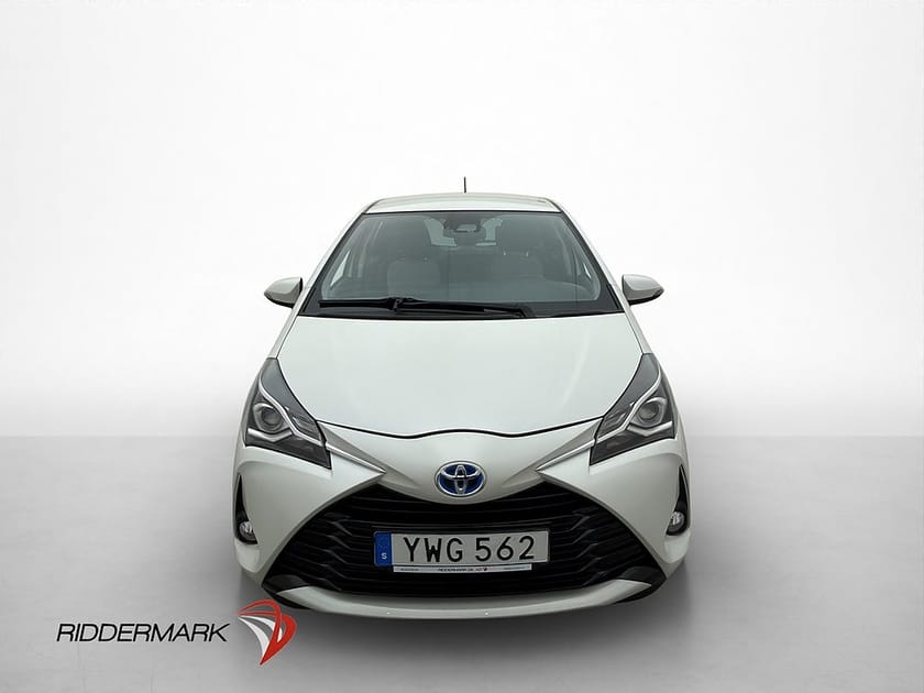 Bild 2 av Toyota Yaris Hybrid e-CVT Backkamera Lane Assist 360kr Skatt