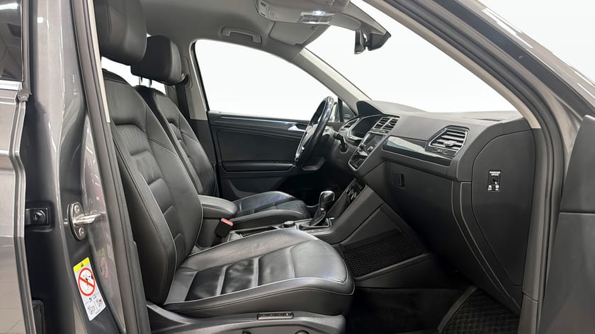 Bild 3 av Volkswagen Tiguan 2.0 TDI 4Motion R-Line 190hk / Kamera / Drag