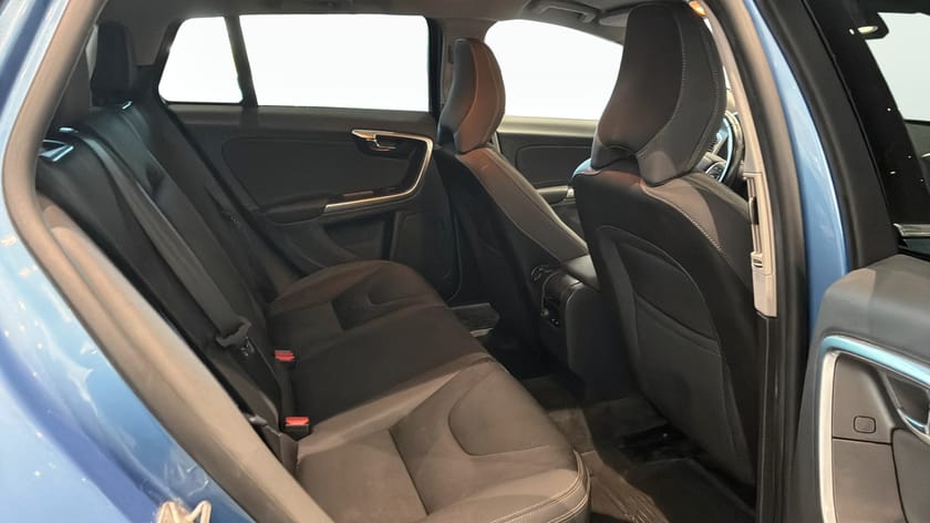 Bild 5 av Volvo V60 D4 P-värmare, Dragkrok, Rattvärme