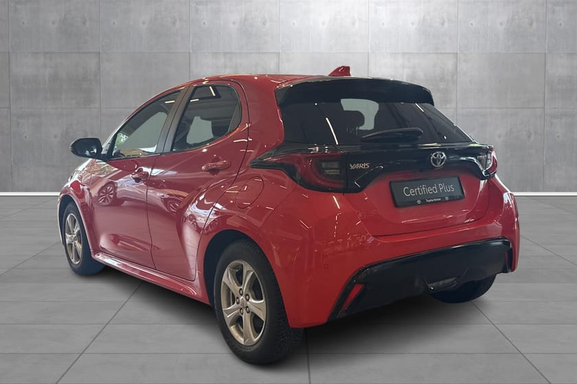 Bilde 3 av Toyota Yaris Hybrid / Style Tech / Panoramatak / Velholdt