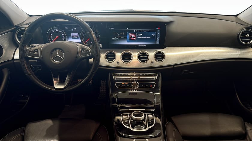 Bild 4 av Mercedes-Benz E 220 d 4MATIC All-Terrain 220D ALL TERRAIN