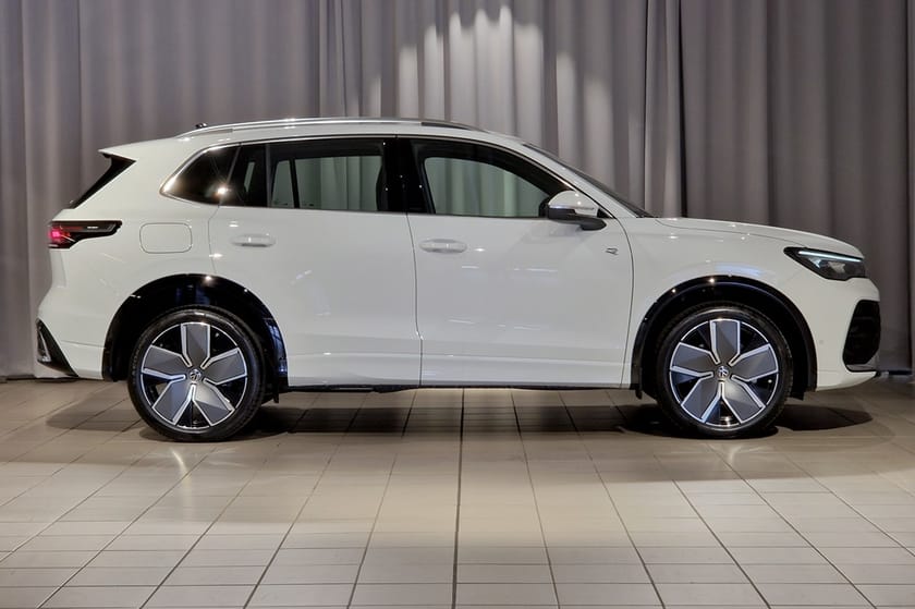 Bild 4 av Volkswagen Tiguan eHybrid R-LINE 272 HK DSG6