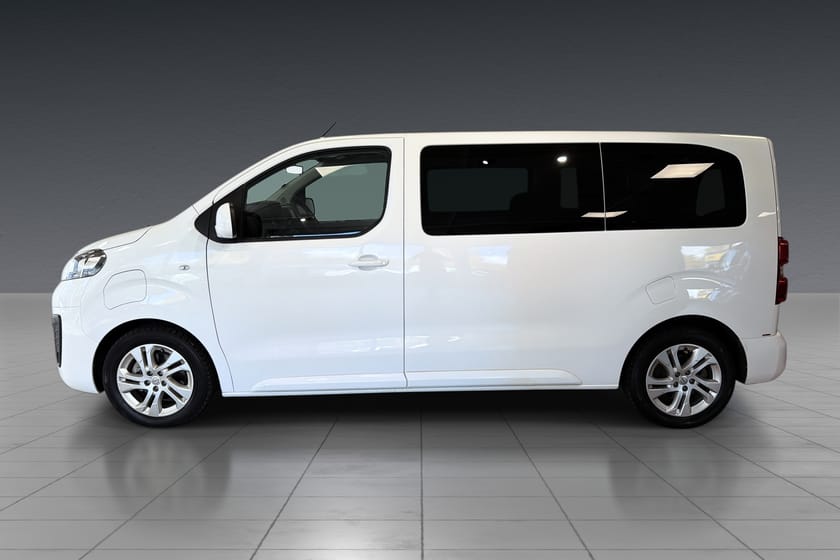Bilde 2 av Opel e-Zafira Life