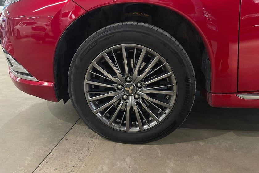 Bild 5 av Mitsubishi Outlander PHEV S-Edition 1-ägare / Taklucka / 360-kamera / Drag