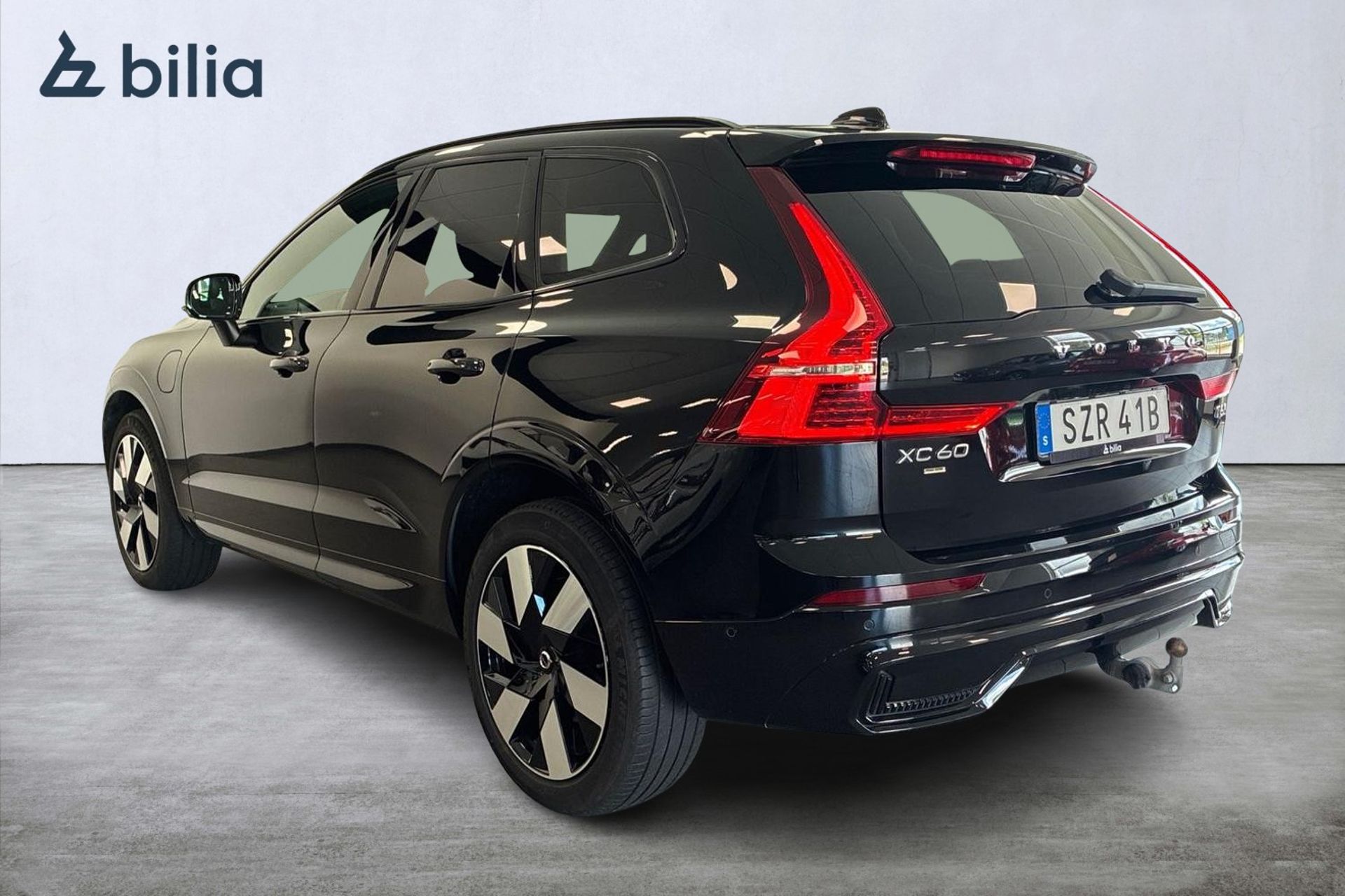 Volvo XC60 T6 Plus Dark Edition 2025, bild 2/10