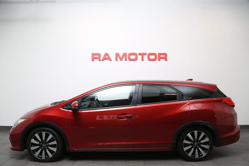Bild 3 av Honda Civic Tourer 1,6 i-DTEC Executive Skinn Kamera Värmare Drag
