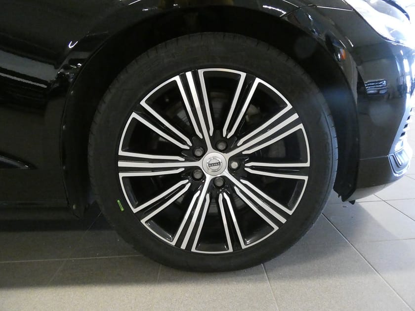 Bild 4 av Volvo V60 Recharge T6 AWD Inscription Orrefors-Panorama-SoV