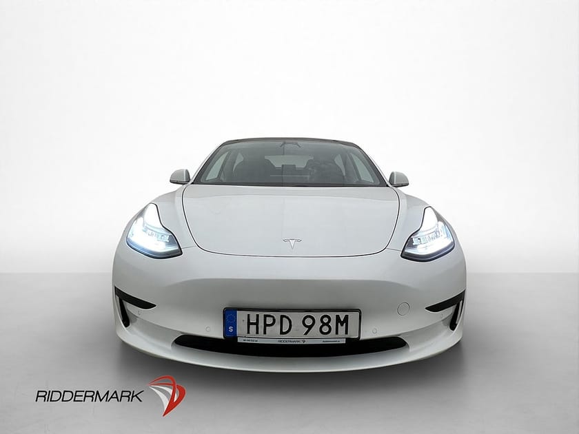 Bild 3 av Tesla Model 3 Standard Range Plus Dragkrok Svensksåld