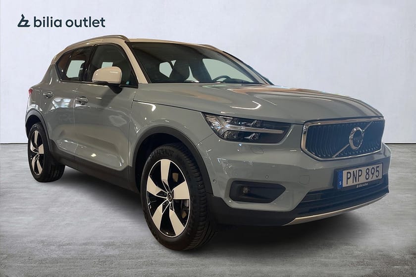 Bild 4 av Volvo XC40 D4 AWD Momentum 1-ägare / 360-kamera / Keyless / Drag